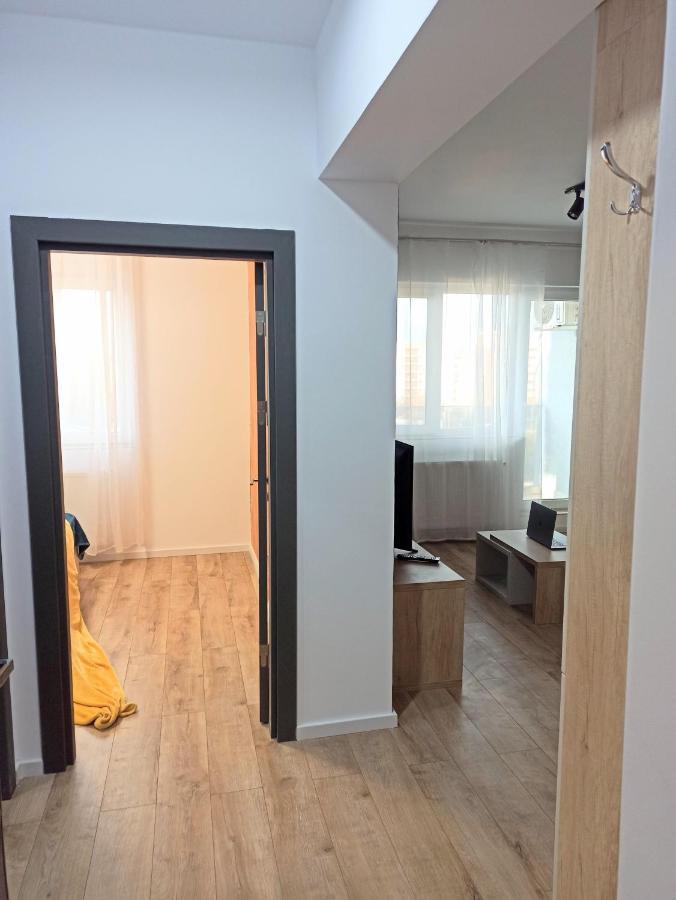 Stylish, Modern 2 Rooms Flat With River View, Near Presidential Palace Bucureşti Eksteriør bilde